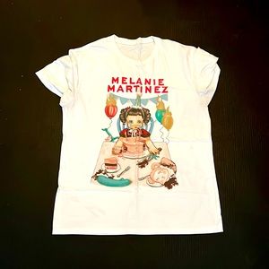 Melanie Martinez white tee t-shirt size L